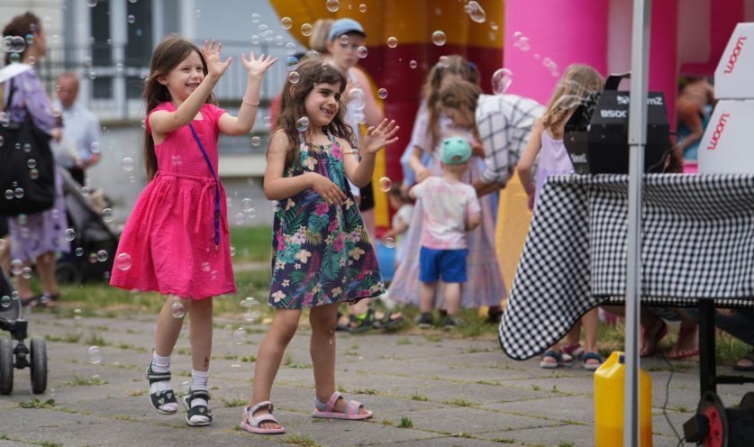 Obraz Główny: Pozytywny piknik sąsiedzki | Fot. Maciej Czerski 