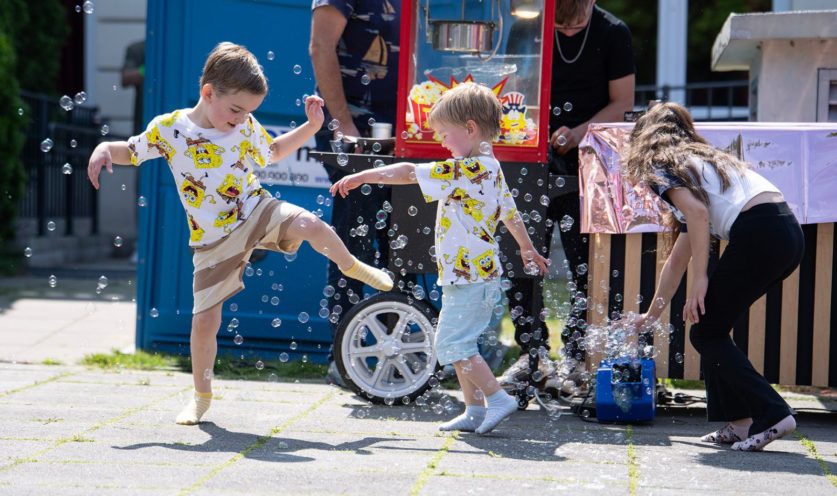 Obraz Główny: Pozytywny piknik sąsiedzki 2025 | Fot. Maciej Czerski