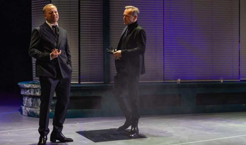 Obraz Główny: Maciej Stuhr (Papkin) i Arkadiusz Brykalski (Cześnik) w