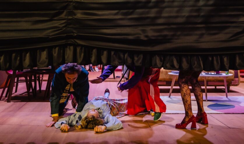 Obraz Główny: „Prezent” | Fot. Marek Zimakiewicz