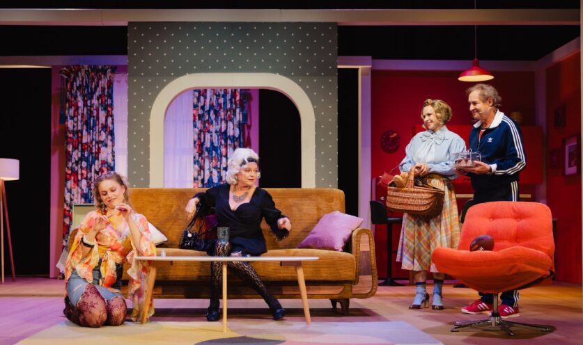 Obraz Główny: „Prezent” | Fot. Marek Zimakiewicz