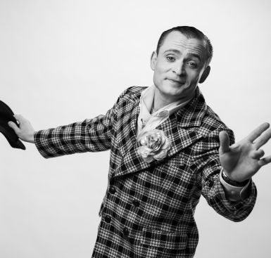 Dziarkowski jako Dymsza!