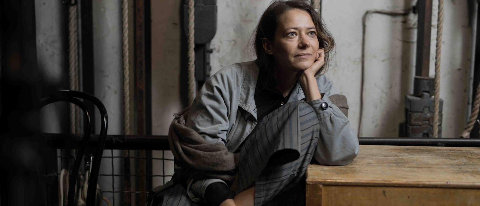 na zdjęciu dyrektorka artystyczna teatru komedia aneta groszyńska-kącka zdjęcie portretowe