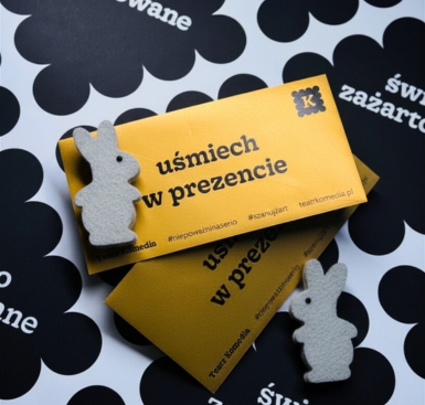 Zajączek, prezent, uśmiech!