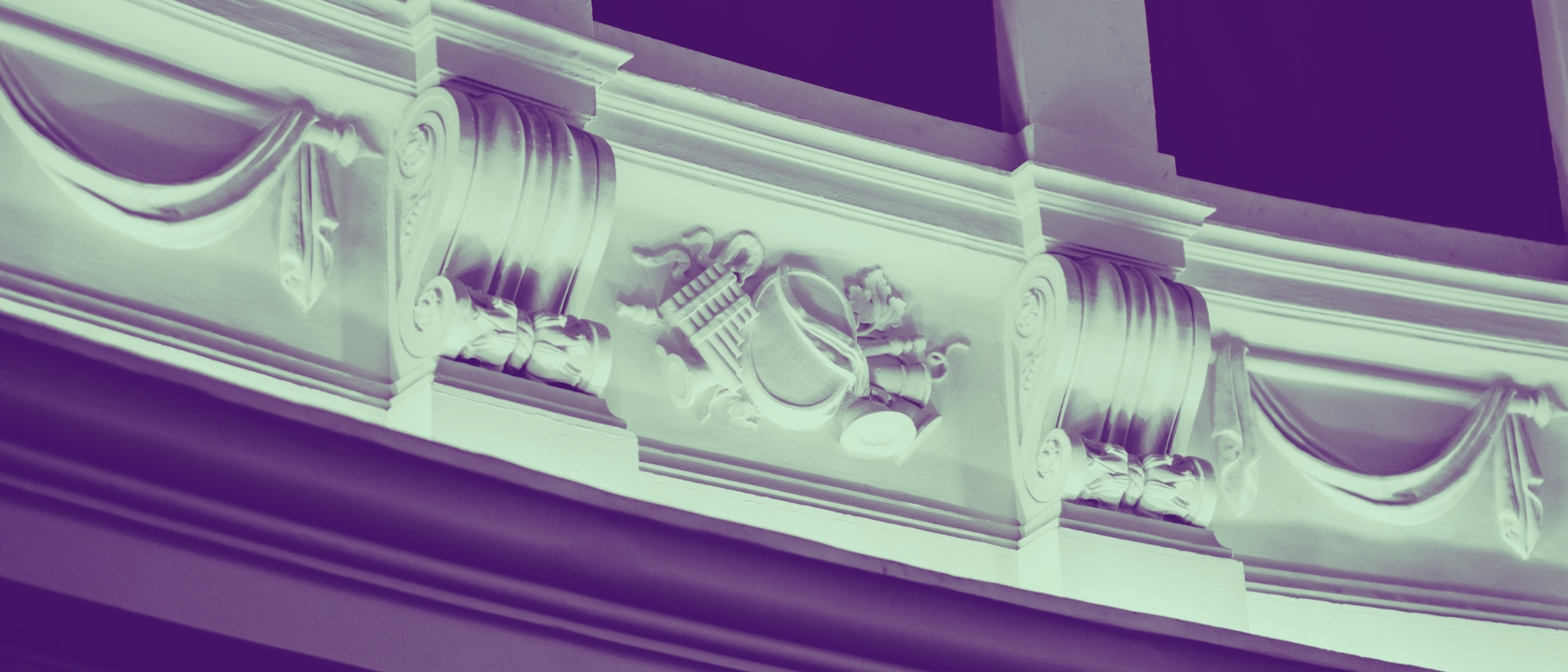 zdjęcie przedstawia elementy architektury Teatru Komedia
